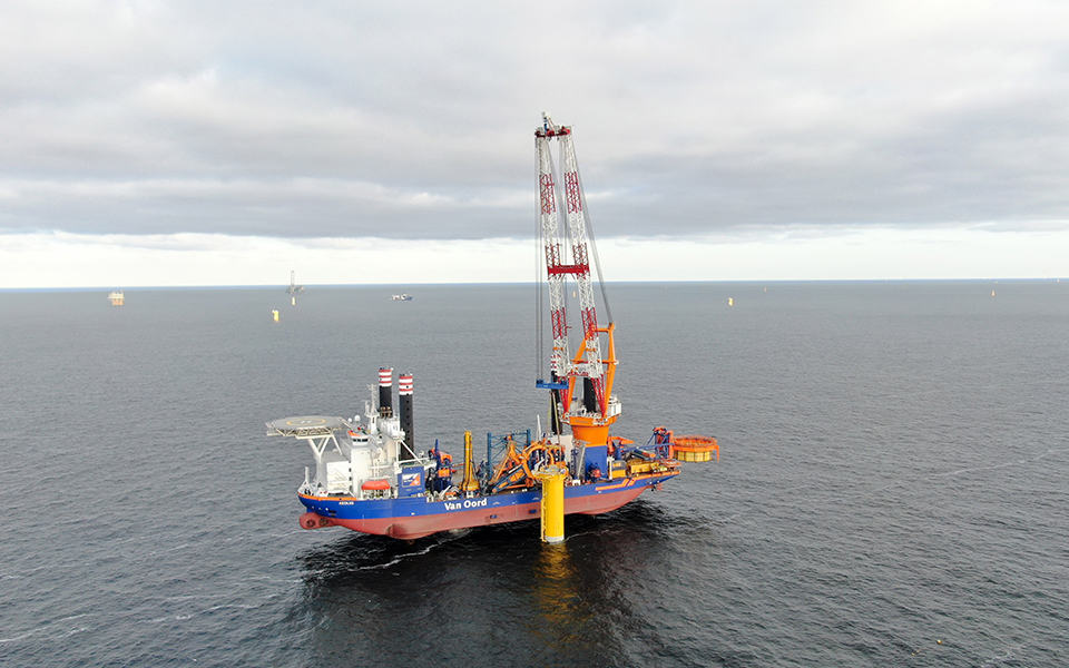 Van Oord installs world’s first submerged Slip Joint successfully