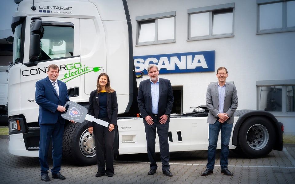 Contargo test bovenleidings-hybride vrachtwagen in Hessen