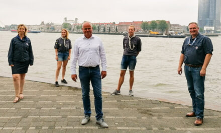 Scouting en Nederlandsch Binnenvaartbureau werken samen aan veilig spelen, leren en werken op het water