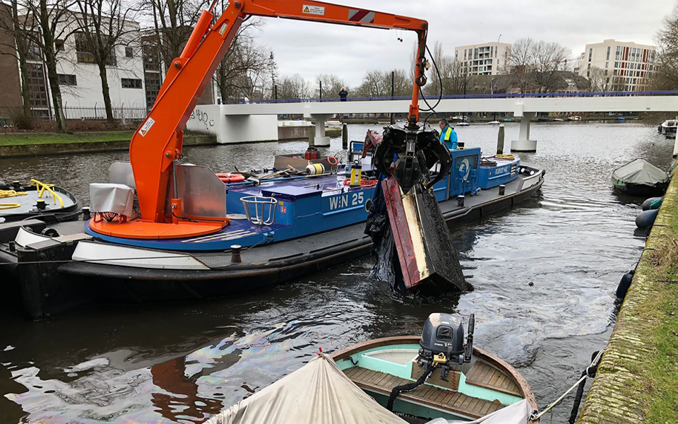 Damen Shipyards delivers Hybrid Crane Vessel 1804  to Amsterdam’s Waternet