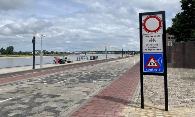 Verkeersmaatregelen Waalkade Nijmegen per 1 september 2022.