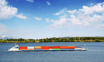 Voor 30.000 ton aan goederen vast op schepen op de Rhône