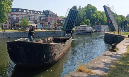Het einde van een interessant Utrechts woonschip