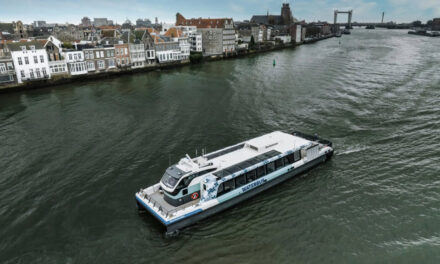 Dutch Design Award voor Waterbus Damen