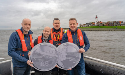 Koninklijke Nederlandse Munt onthult unieke herdenkingsmunten voor 200-jarig bestaan KNRM